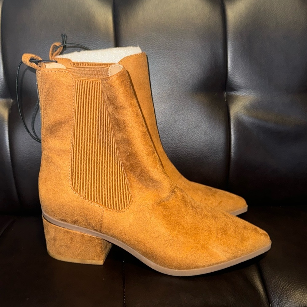 Brown Suede Express Boots